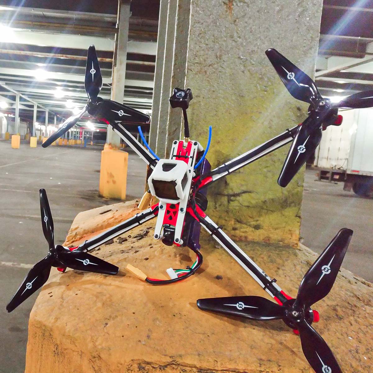 3MR Series - 3-Blade 7x3.7 Propeller (CCW) Black